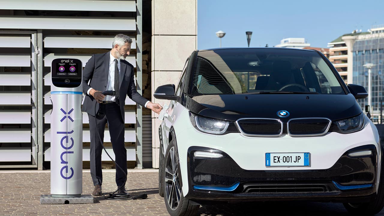 Dove posso trovare una mappa delle stazioni di ricarica delle auto  elettriche