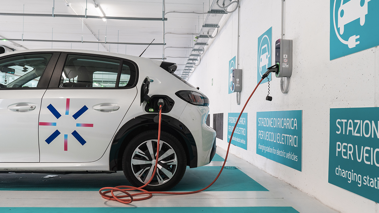 Charging electric cars - Saba parking